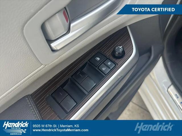 2022 Toyota Sienna XLE for sale in Merriam, KS