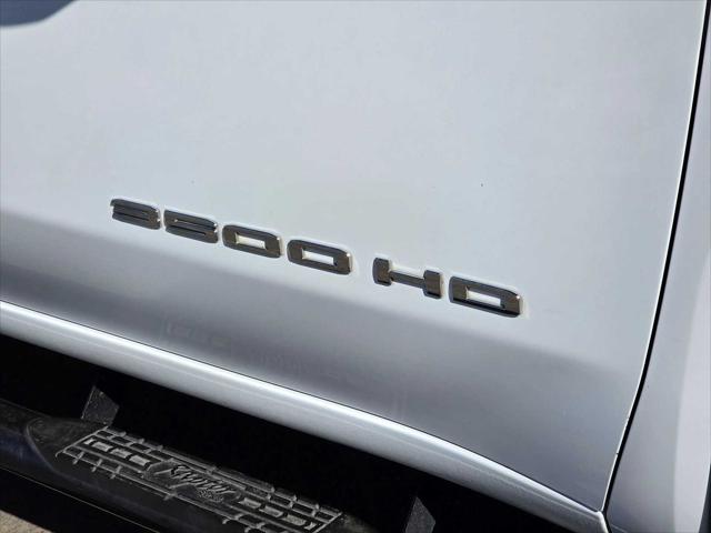 2022 GMC Sierra 3500HD 4WD Double Cab Long Bed Pro