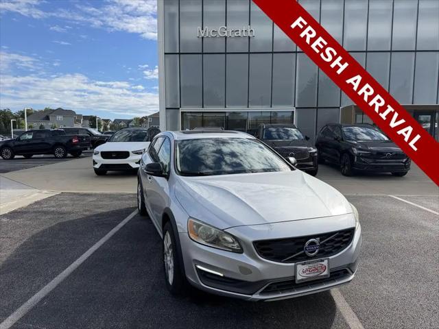2016 Volvo V60 Cross Country T5 for sale in Barrington, IL