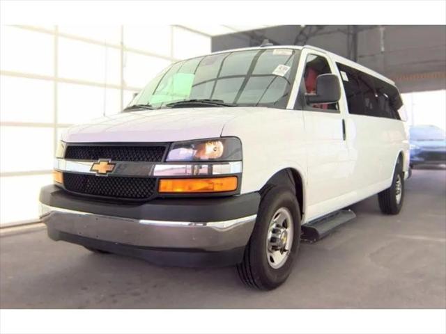 2025 Chevrolet Express Passenger RWD 3500 Extended Wheelbase LT for sale in East Dubuque, IL