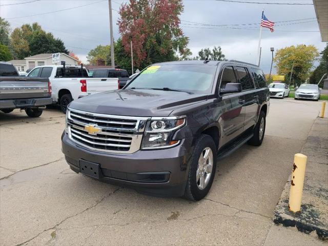 2017 Chevrolet Suburban LT for sale in Clare, MI
