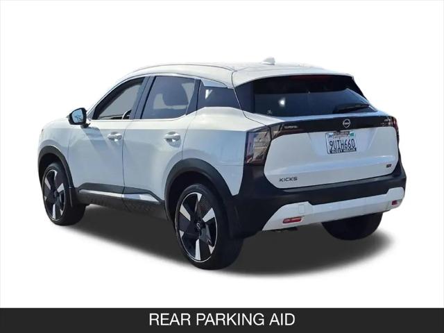 2025 Nissan Kicks SR FWD