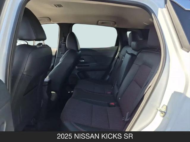 2025 Nissan Kicks SR FWD