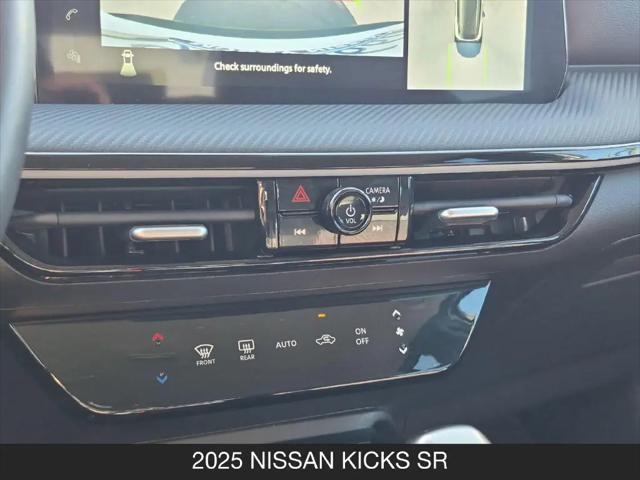 2025 Nissan Kicks SR FWD