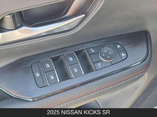 2025 Nissan Kicks SR FWD