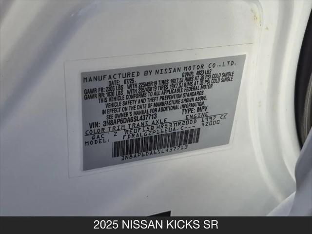 2025 Nissan Kicks SR FWD