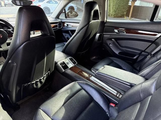 2011 Porsche Panamera 4