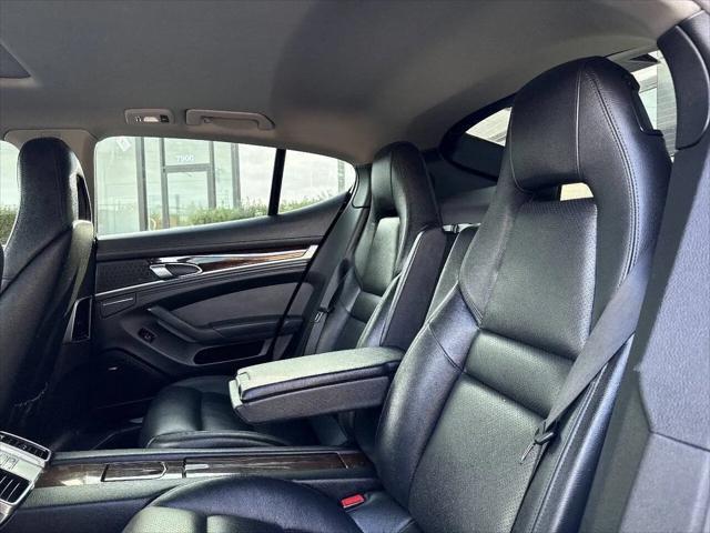 2011 Porsche Panamera 4