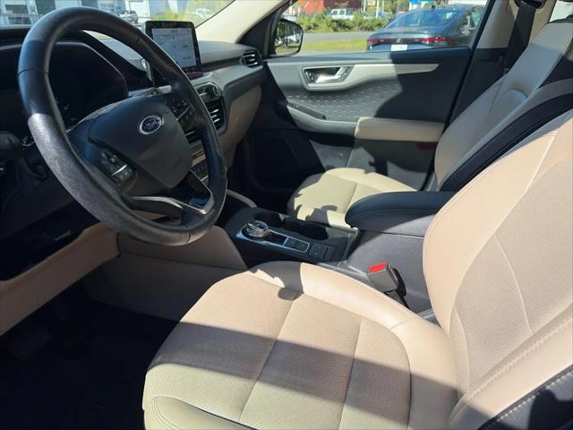 2020 Ford Escape SEL