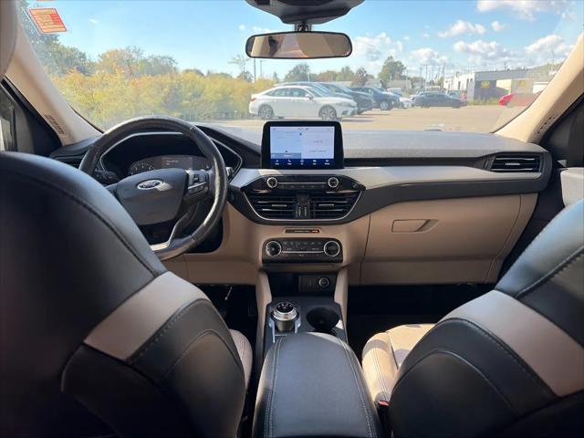 2020 Ford Escape SEL