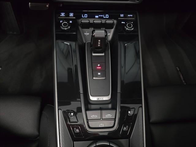 2025 Porsche 911 Carrera Cabriolet