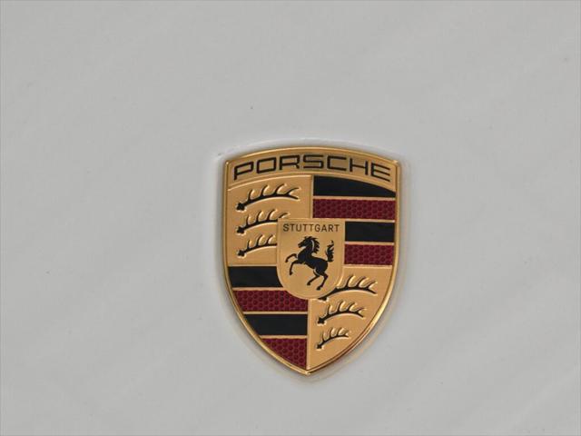 2025 Porsche 911 Carrera Cabriolet