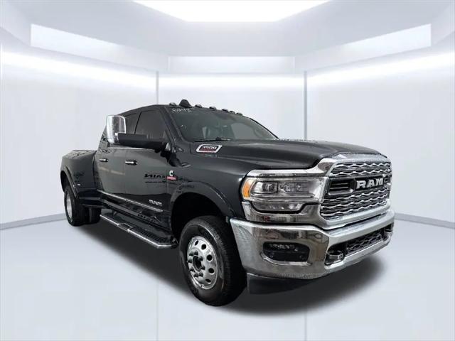 2022 Ram 3500 Limited Mega Cab 4x4 64 Box
