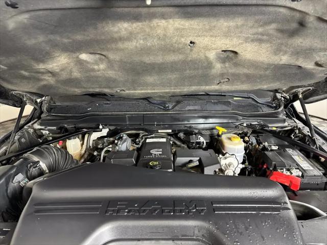 2022 Ram 3500 Limited Mega Cab 4x4 64 Box
