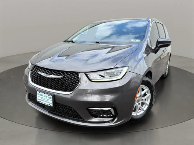 2023 Chrysler Pacifica Touring L for sale in Philadelphia, PA