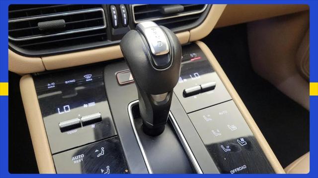 2024 Porsche Macan T