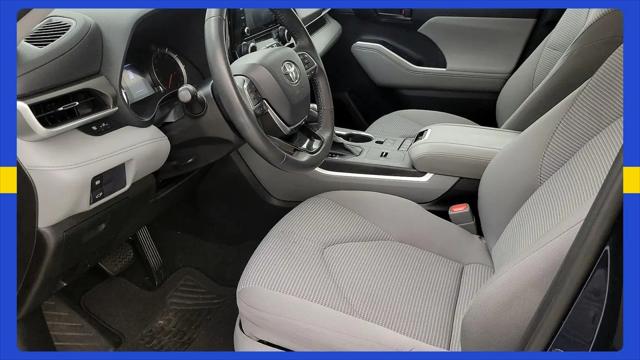 2020 Toyota Highlander LE