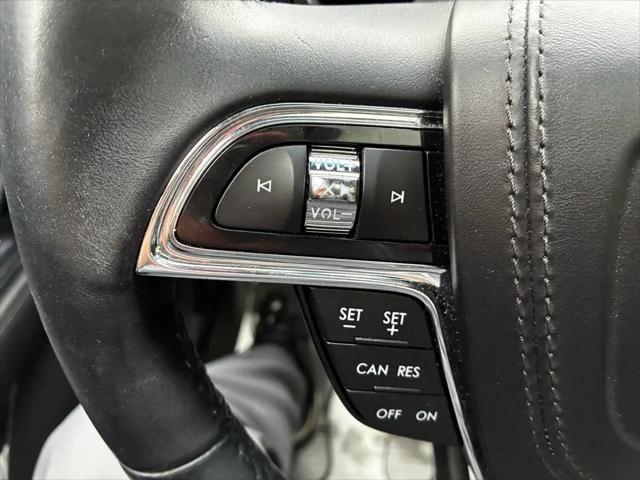 2017 Lincoln Continental Select