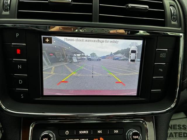 2017 Lincoln Continental Select