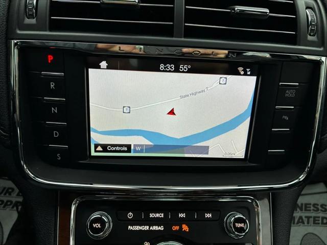 2017 Lincoln Continental Select