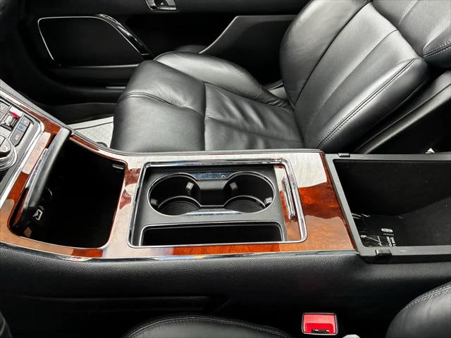 2017 Lincoln Continental Select