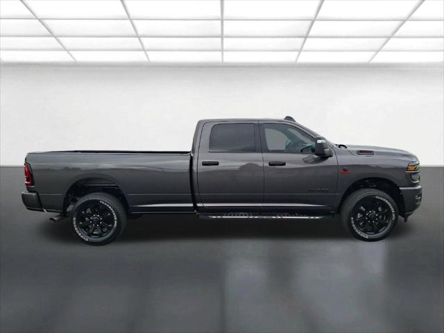 2026 Ram 3500 Big Horn Crew Cab 4x4 8 Box
