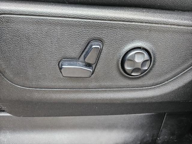 2020 Ram 1500 Big Horn Crew Cab 4x4 57 Box