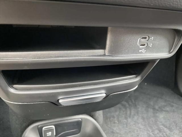 2027 Chrysler Pacifica Select AWD
