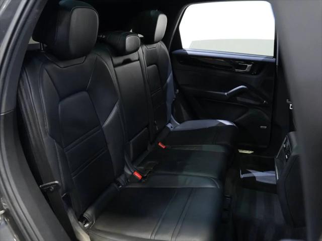2022 Porsche Cayenne E-Hybrid Cayenne E-Hybrid