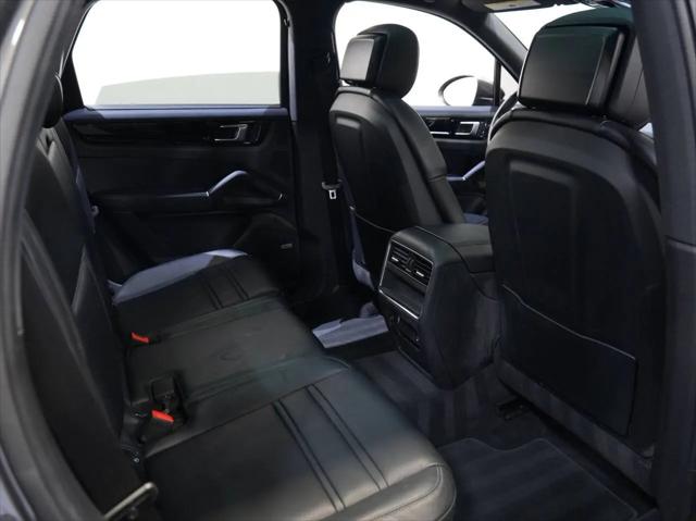 2022 Porsche Cayenne E-Hybrid Cayenne E-Hybrid