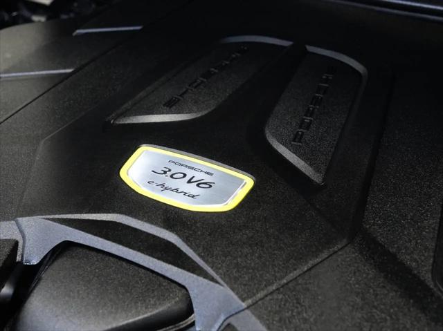 2022 Porsche Cayenne E-Hybrid Cayenne E-Hybrid