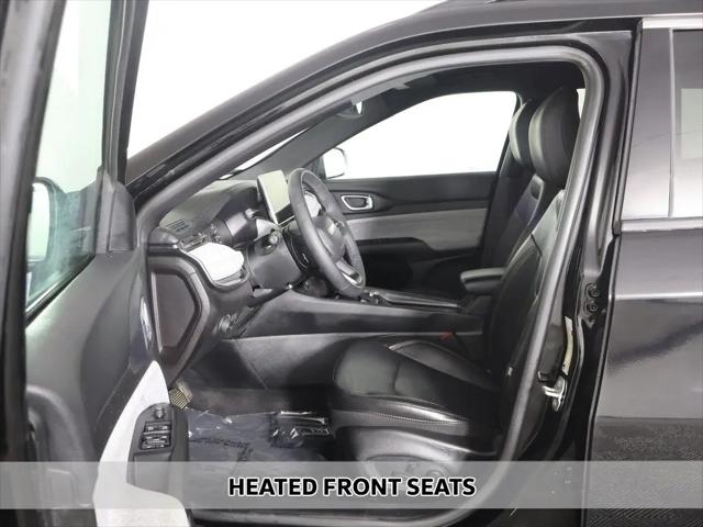 2023 Jeep Compass Latitude Lux FWD