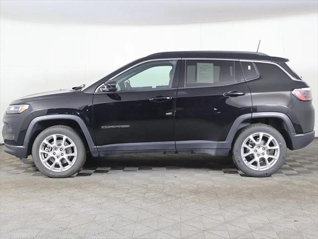 2023 Jeep Compass Latitude Lux FWD