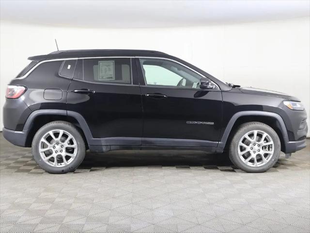2023 Jeep Compass Latitude Lux FWD