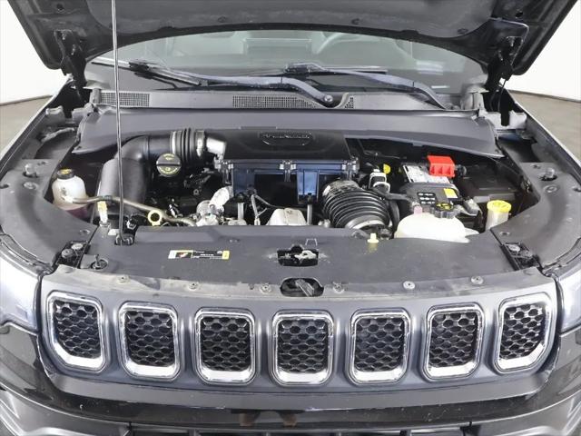 2023 Jeep Compass Latitude Lux FWD