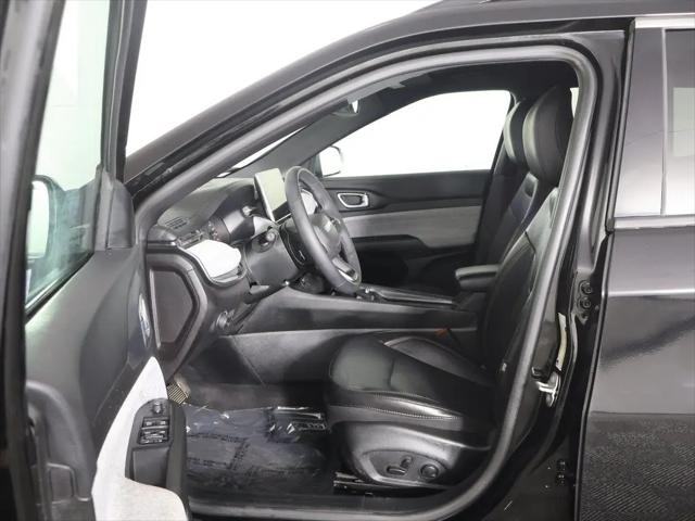 2023 Jeep Compass Latitude Lux FWD