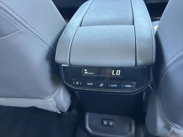 2021 Toyota Highlander L