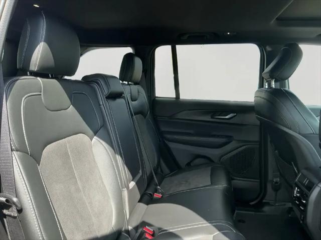2023 Jeep Grand Cherokee Altitude X 4x4