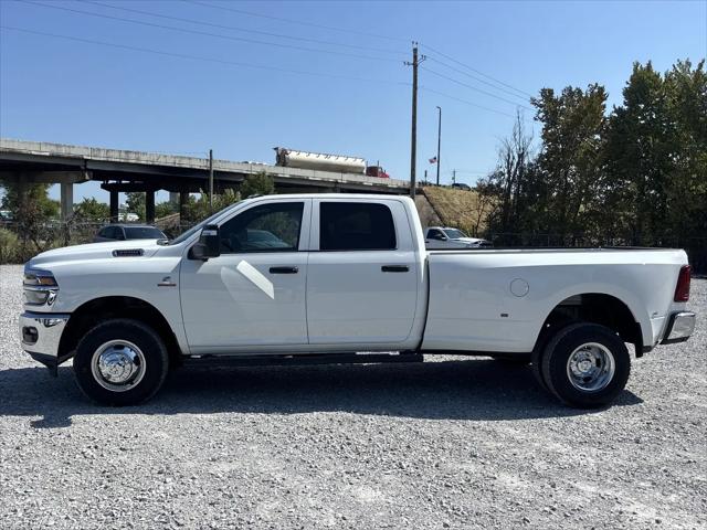 2026 Ram 3500 Tradesman Crew Cab 4x4 8 Box