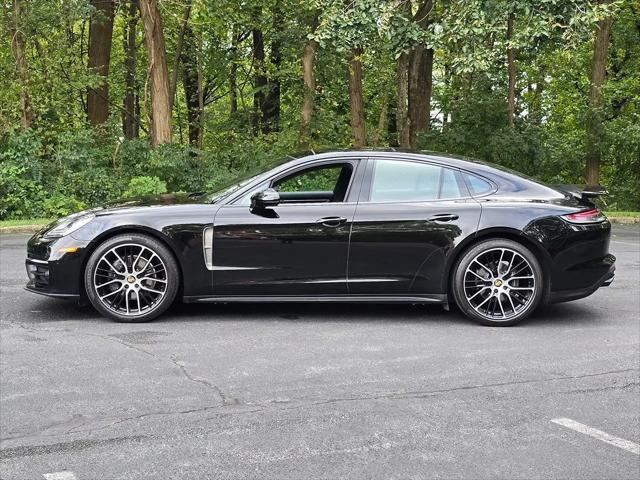 2023 Porsche Panamera Platinum Edition
