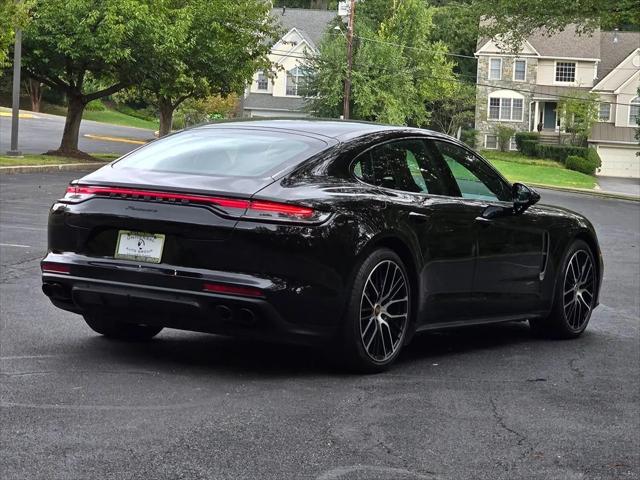 2023 Porsche Panamera Platinum Edition