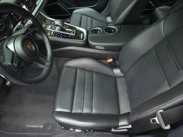 2023 Porsche Panamera Platinum Edition