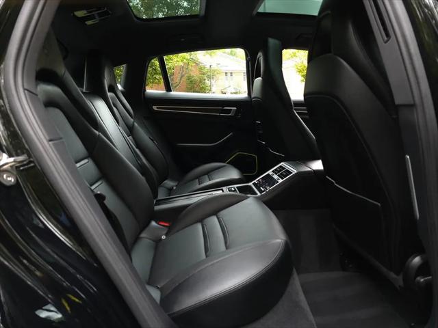 2023 Porsche Panamera Platinum Edition