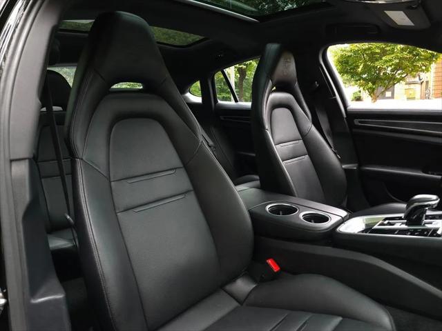 2023 Porsche Panamera Platinum Edition
