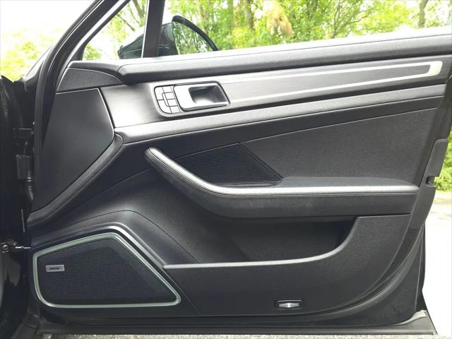 2023 Porsche Panamera Platinum Edition