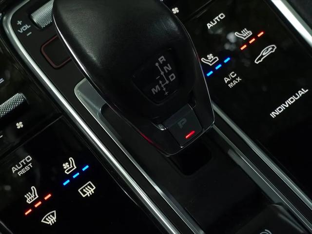 2023 Porsche Panamera Platinum Edition