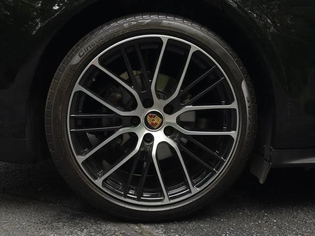 2023 Porsche Panamera Platinum Edition