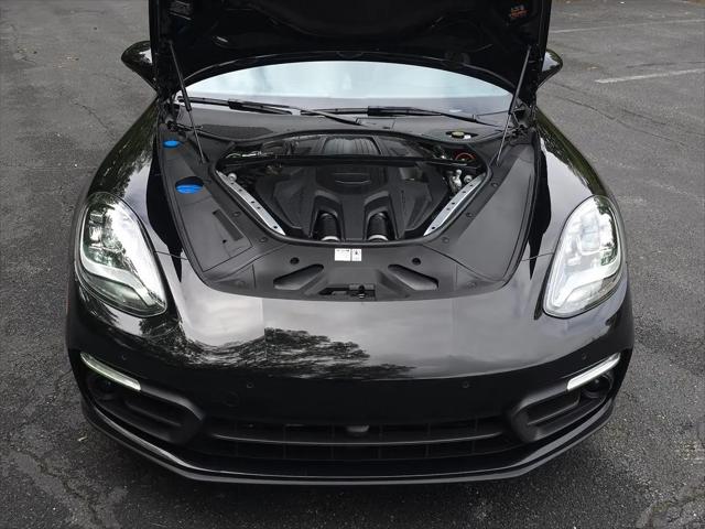 2023 Porsche Panamera Platinum Edition