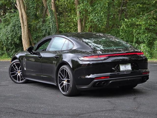 2023 Porsche Panamera Platinum Edition