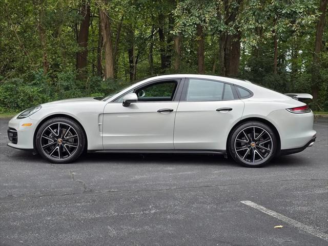 2023 Porsche Panamera Panamera 4